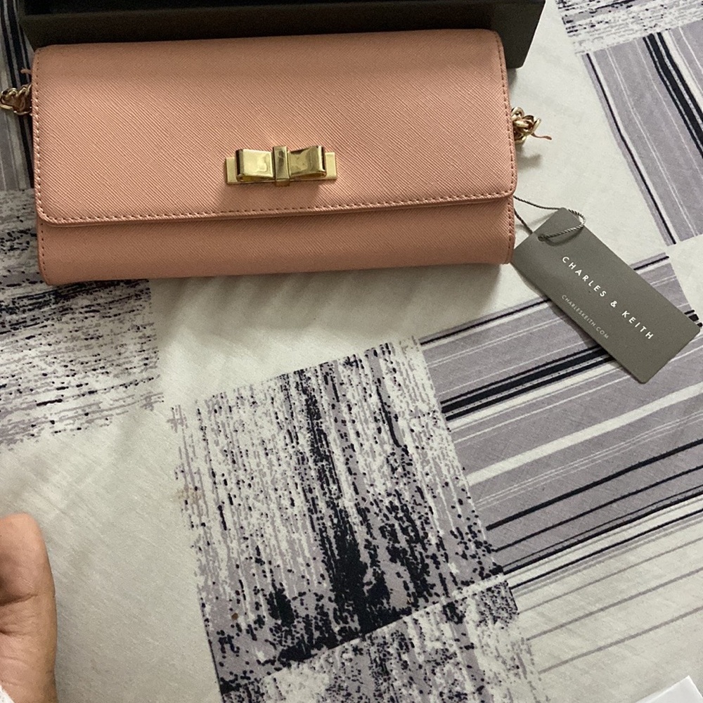 Charles n Keith clutch bag(Authentic) - Picture 5 of 11